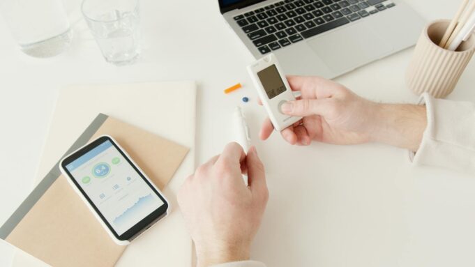 Best Health Monitoring Apps for Indians 2026: Top 5 Apps to Track Your Health