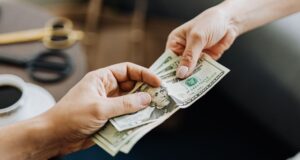 Dollar Steadies as US-Iran Deal Talks Impact Global Markets: What It Means for Your Investments