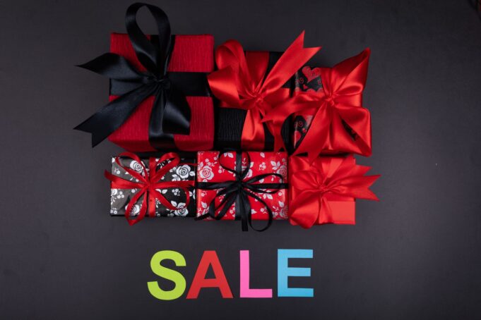 GIFT Nifty Falls 1.5% as US Markets Crash: What Monday Holds for Dalal Street and Your Portfolio