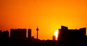 India Bonds Rise as Oil Prices Slump on Iran Peace Deal Hope – What This Means for Your Savings