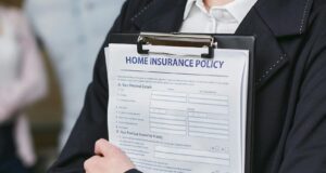 Insurance Agent vs Buying Direct Online India 2026 – Which is Better