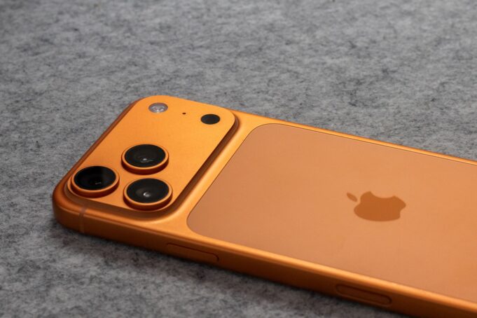iPhone 18 Pro vs iPhone 17 Pro – Should You Upgrade in India? Complete Comparison Guide