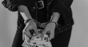 Kerala Jewellery Shop Owner Arrested for Customer Fraud | What Chennai Buyers Need to Know
