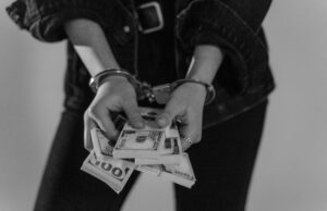 Kerala Jewellery Shop Owner Arrested for Customer Fraud | What Chennai Buyers Need to Know