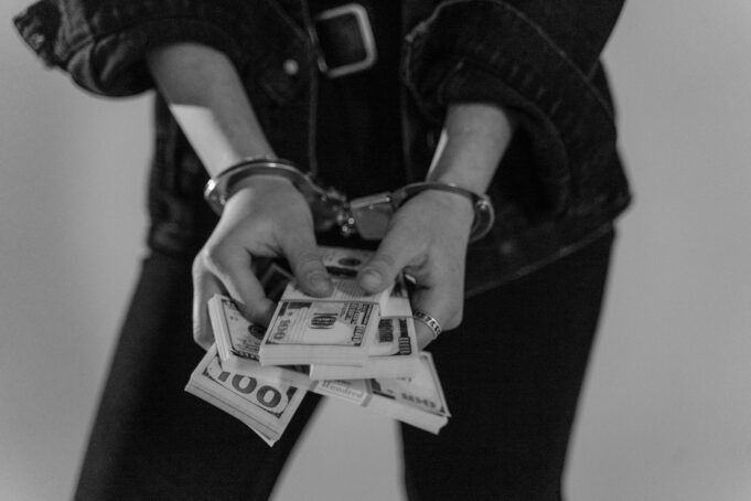Kerala Jewellery Shop Owner Arrested for Customer Fraud | What Chennai Buyers Need to Know