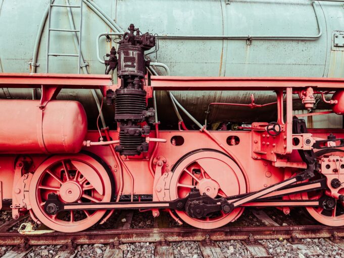 Loco Failure Delays Train at Nidamangalam: What Chennai Commuters Need to Know