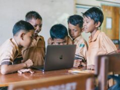 MacBook Air M4 Review India 2026 – Best Laptop for Indian Students?
