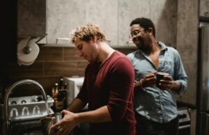 Men Who Do Household Chores More Likely to Marry: New Study Reveals Truth About Modern Relationships