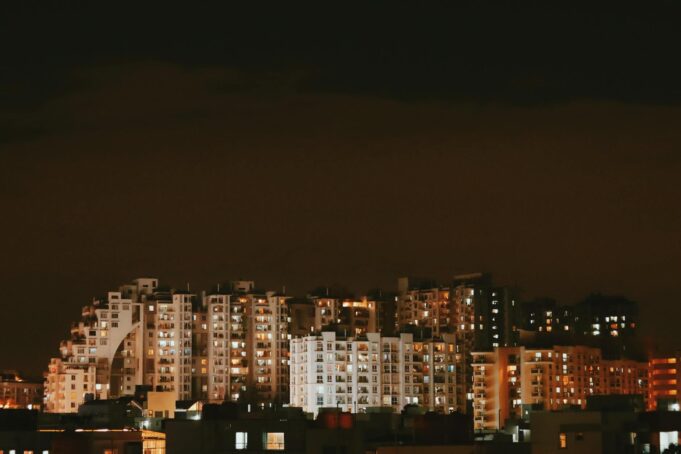 NoBroker vs MagicBricks vs 99acres – Best App for Chennai Property Search