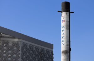SpaceX IPO LIVE: Elon Musk Becomes World’s First Trillionaire – What It Means for Indian Investors