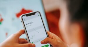 When to Buy Stocks in India – Perfect Entry Strategy for Beginners