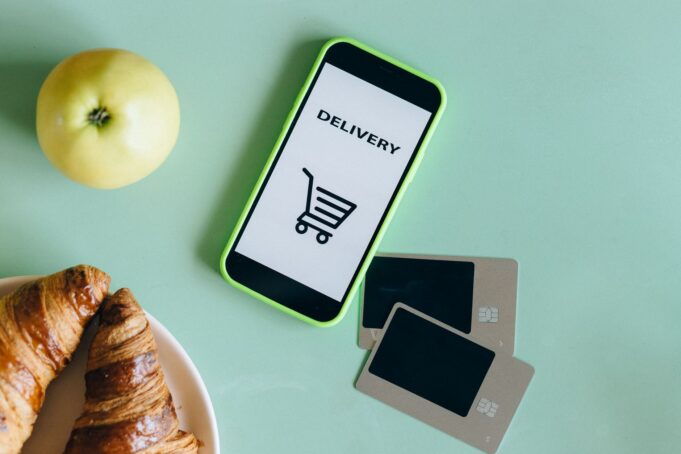 Zepto Overtakes Instamart in Order Count: The Quick Commerce Battle Heats Up in India